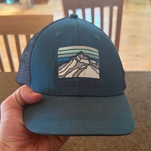 Patagonia Teal and Black Mountain Hat